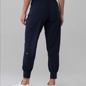 lululemon leggings/joggers/sweatpants
